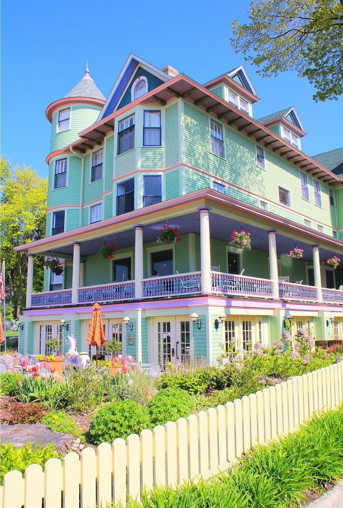 Inn on Mackinac 3/50