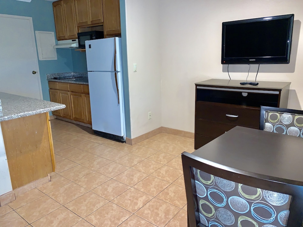 华美达圣路易斯-奥比斯波酒店(Olive Tree Inn and Suites San Luis Obispo) 图片2