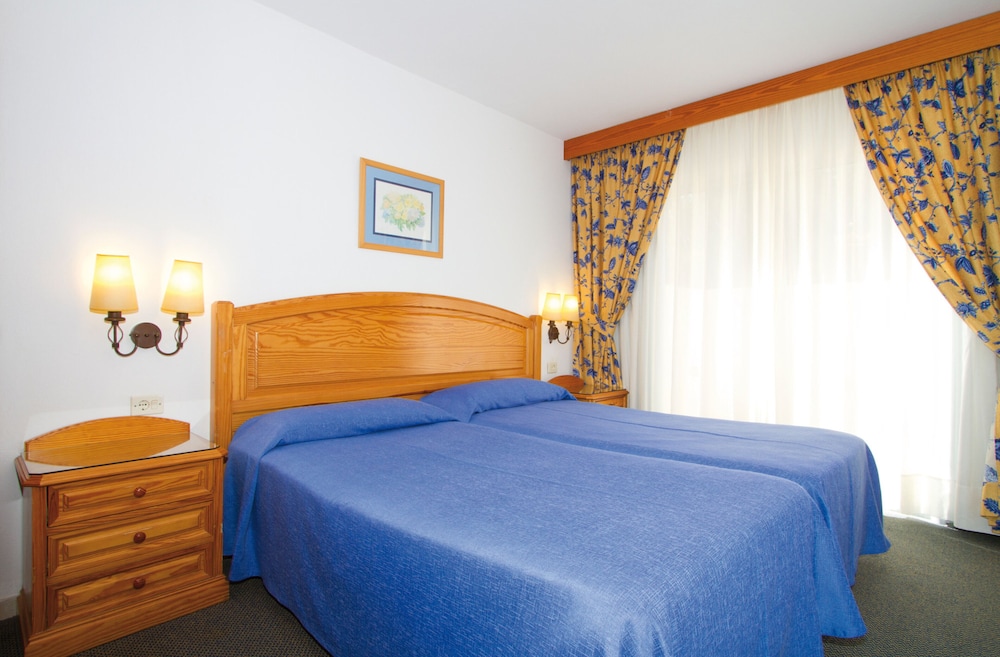 1 BEDROOM, FAMILY, ANNEX