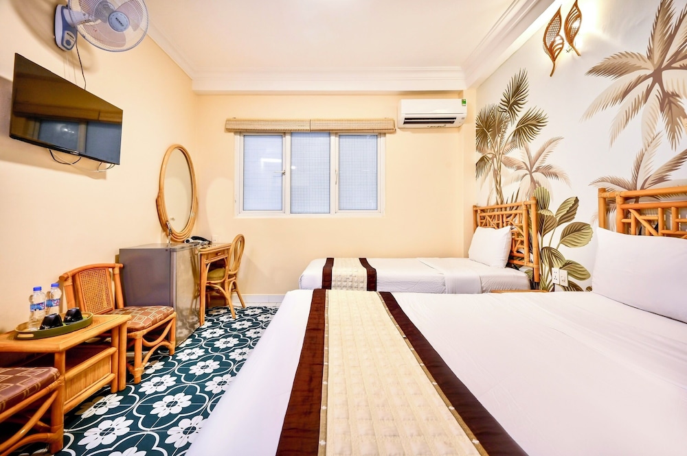 Spring House Hotel 23/64