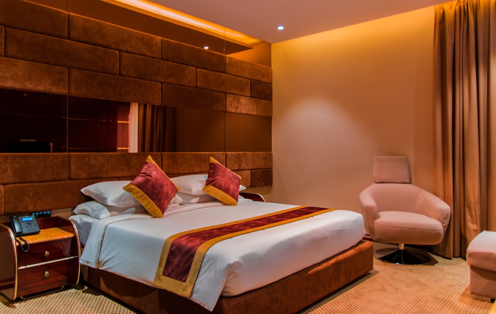 City Park Hotel Apartments 20/64