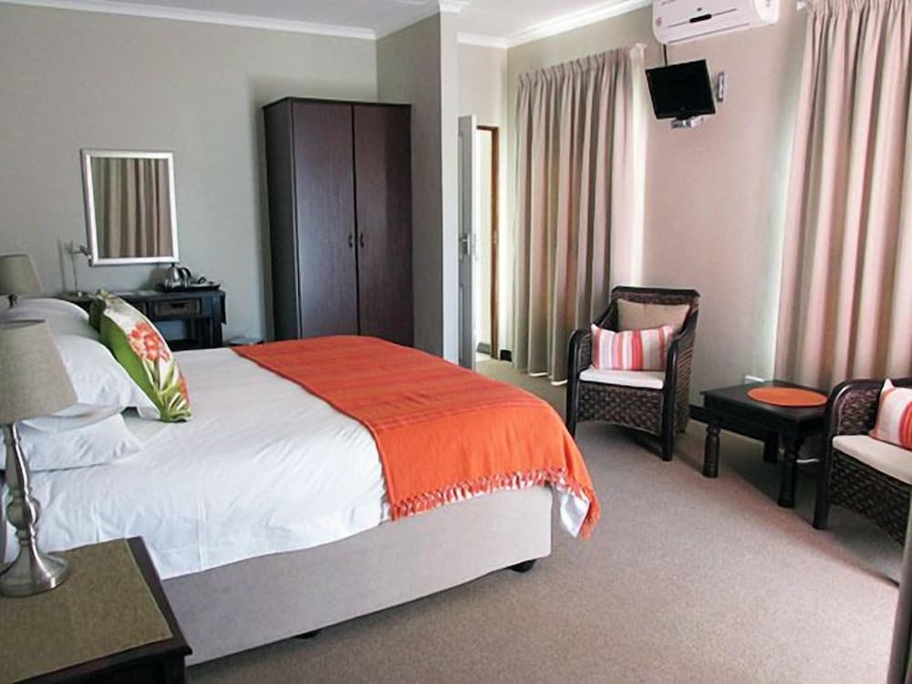 Karoo Sun Boutique Guest House 10/46