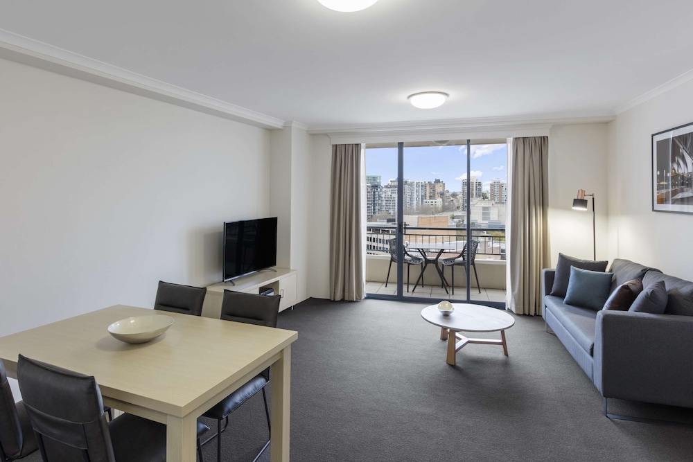 Oaks Sydney Castlereagh Suites 48/78