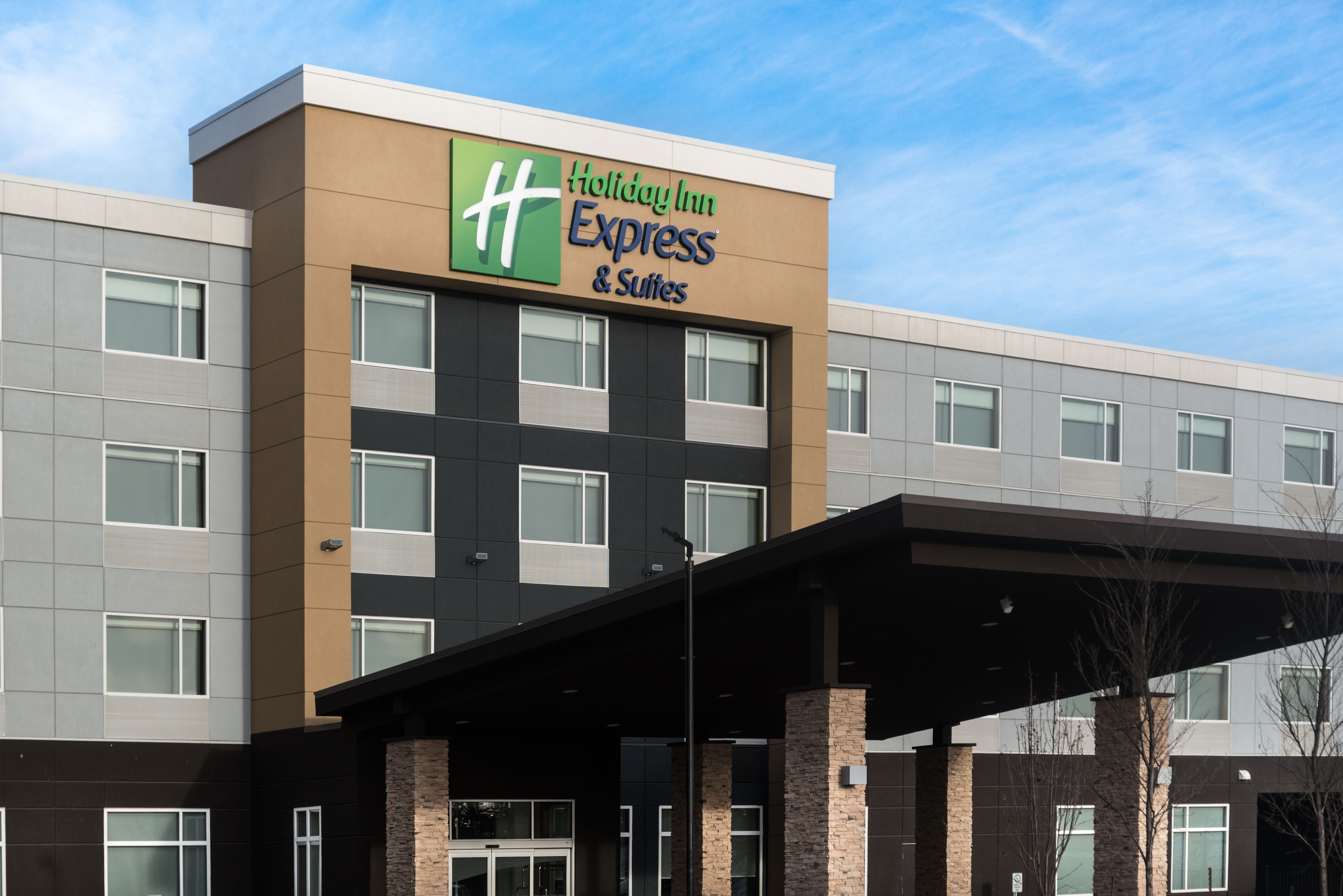 HOLIDAY INN EXPRESS & SUITES WEST EDMONTON-MALL AREA 1/73