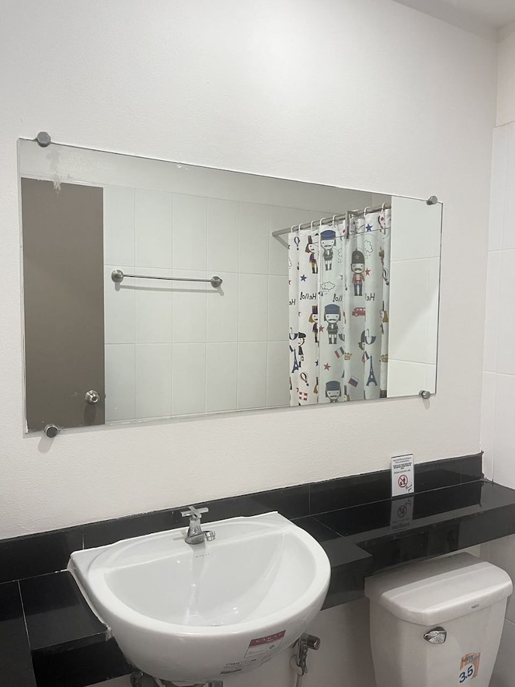 Ruan Plaisoi Apartment 42/44