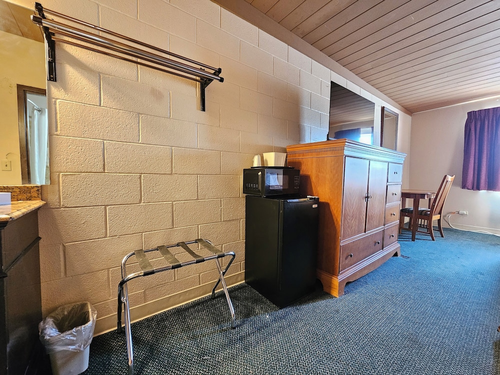 1st Choice Inn Rawlins 32/60