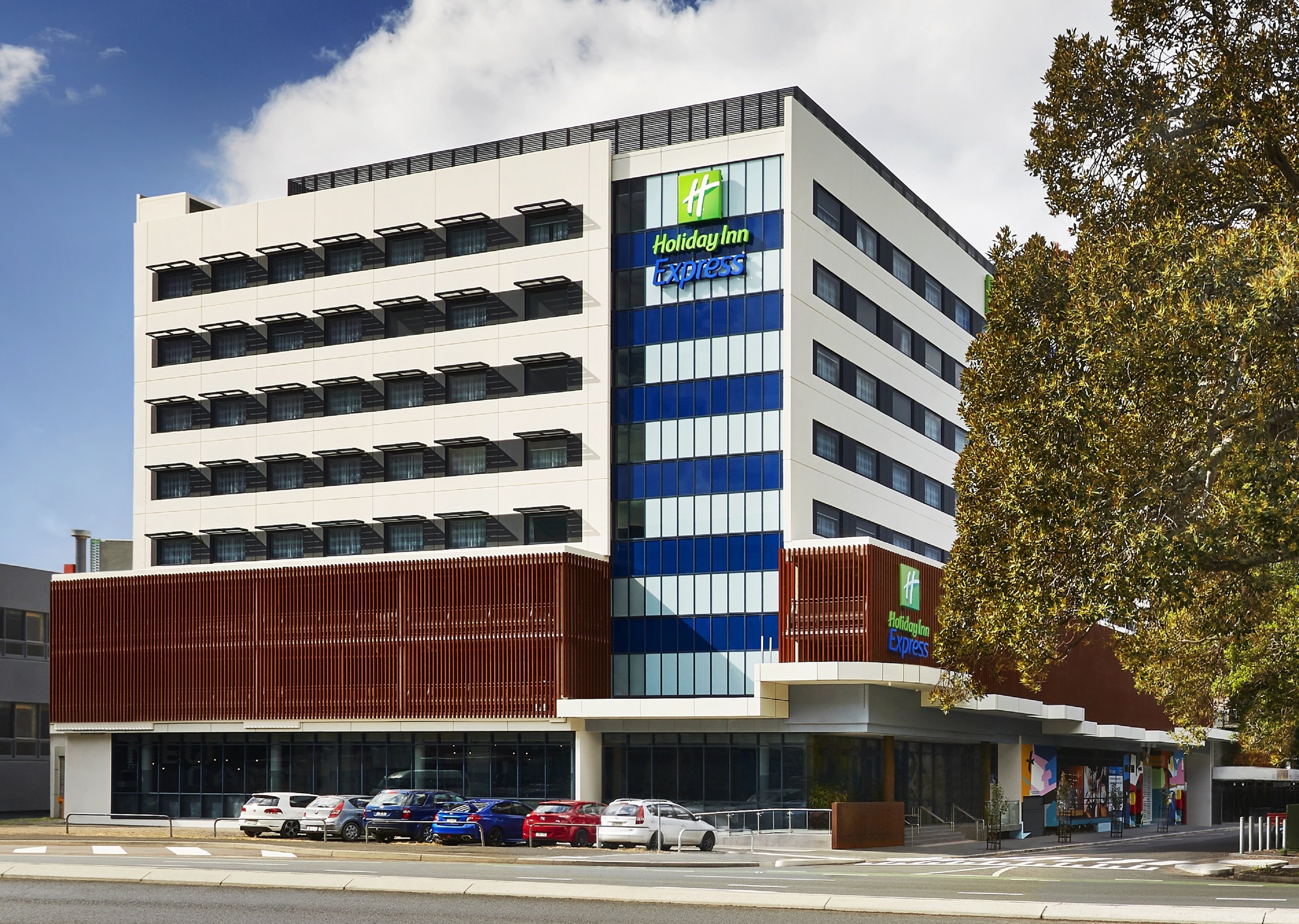 HOLIDAY INN EXPRESS NEWCASTLE 4/63