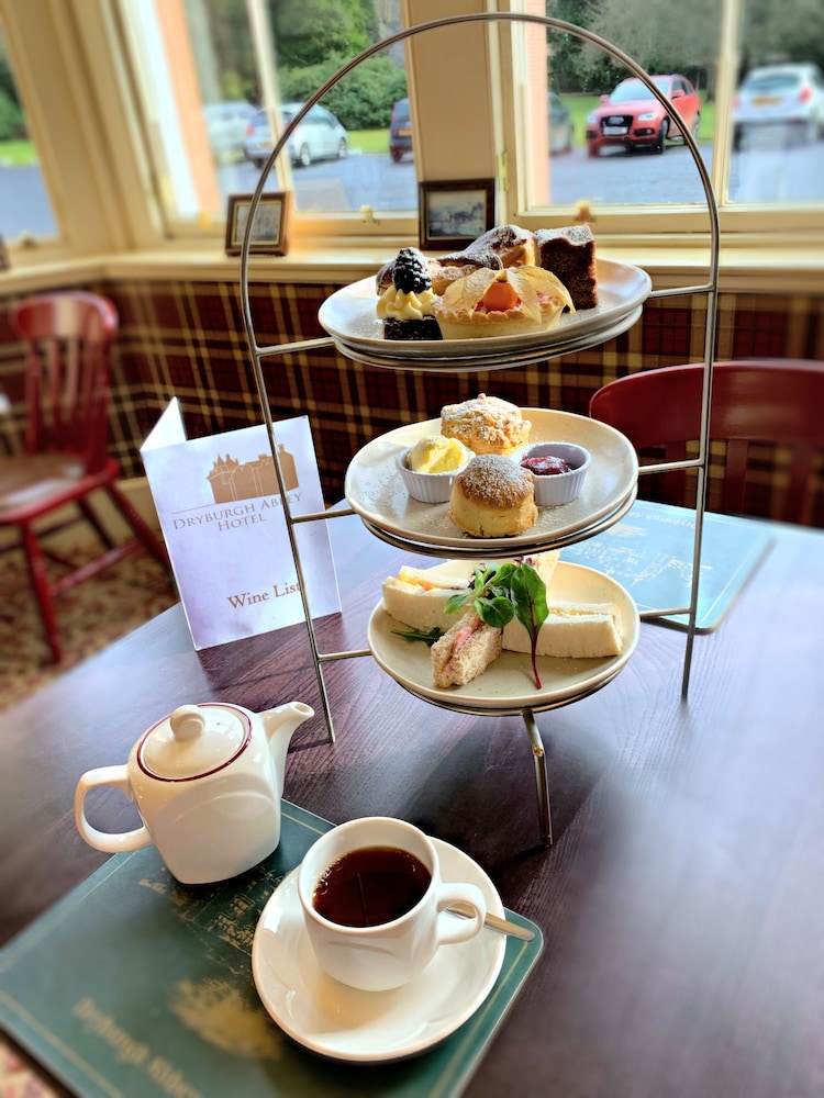 DRYBURGH ABBEY HOTEL 54/72