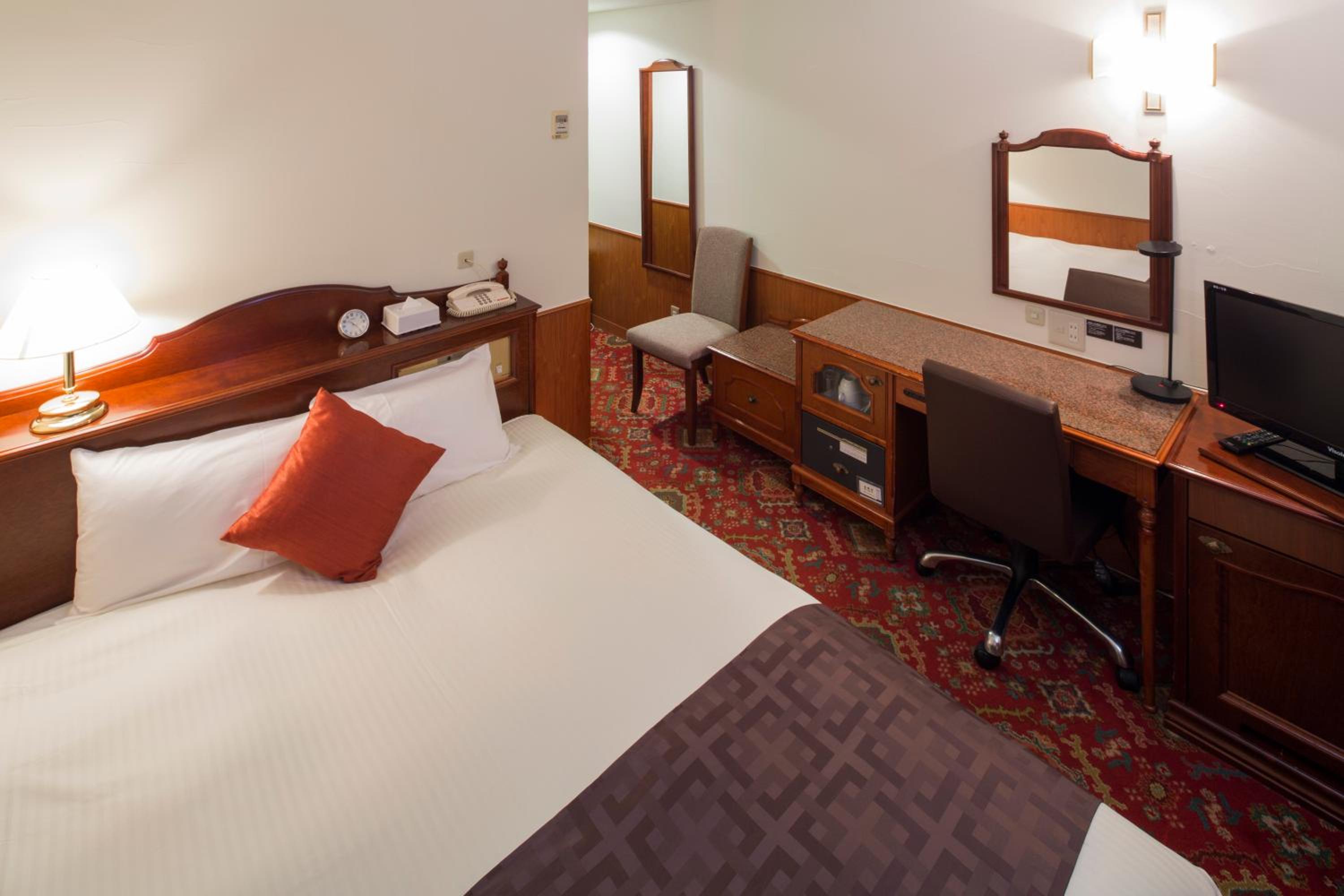 Economy, Double Bed
