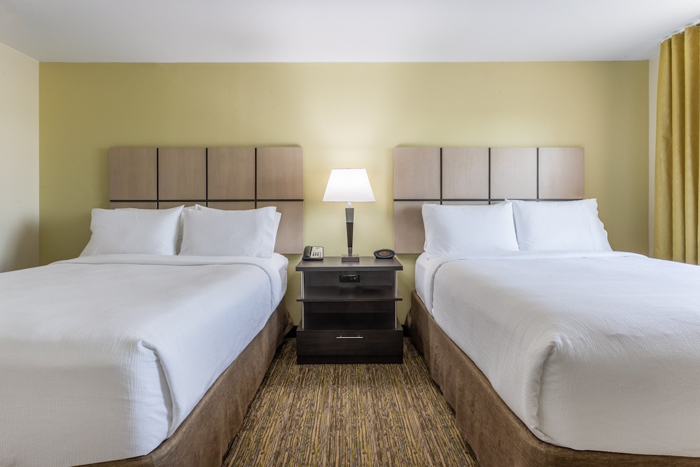 CANDLEWOOD SUITES AURORA- NAPERVILLE 17/51