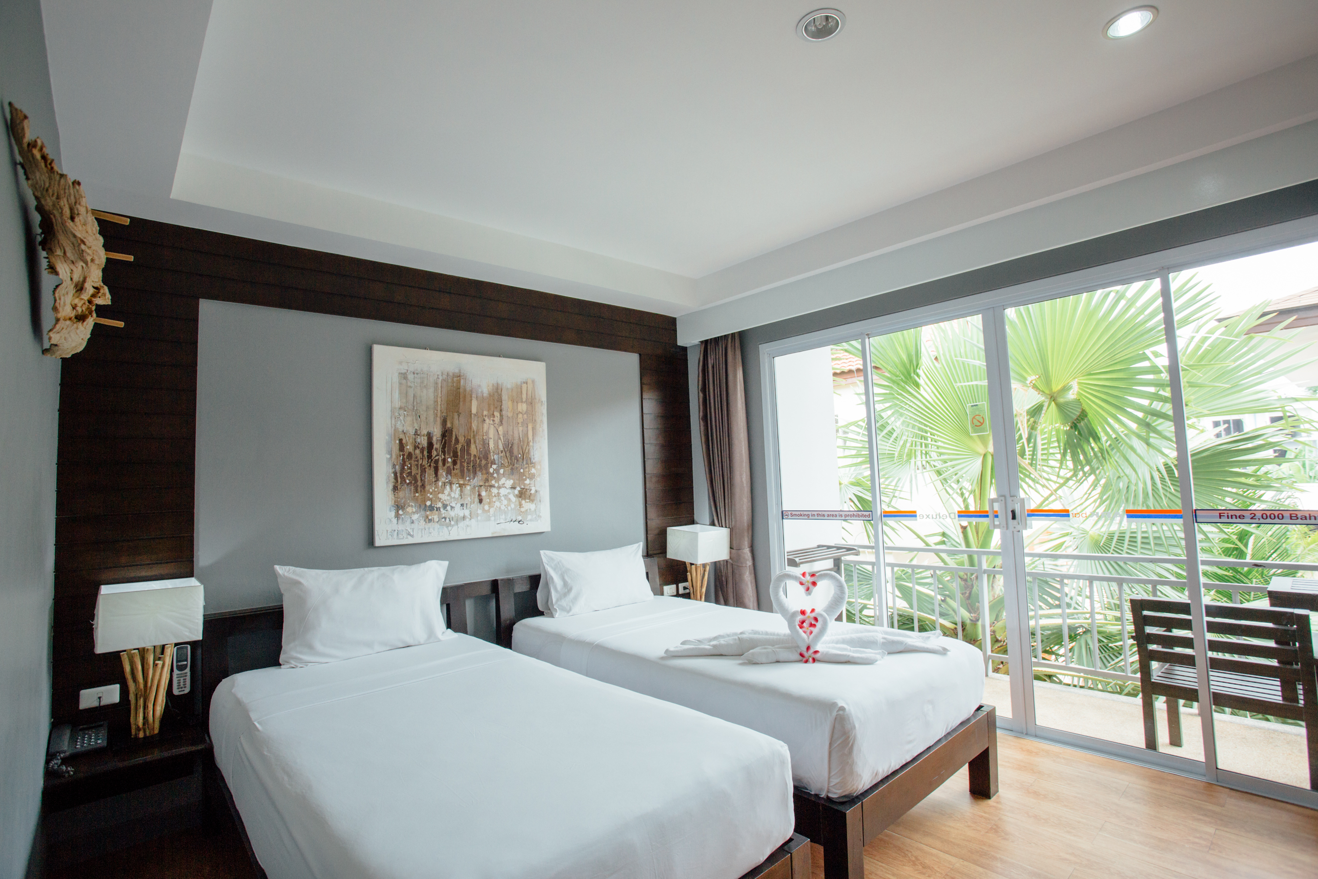 Ark Bar Beach Resort 44/64