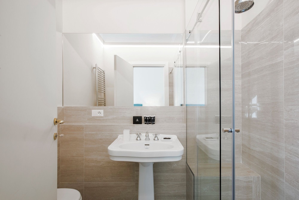 شقة كلاسيكية بسرير كينج بغرفة نوم واحدة مع أريكة، Prestigious Apartment Via Barberini 5/5