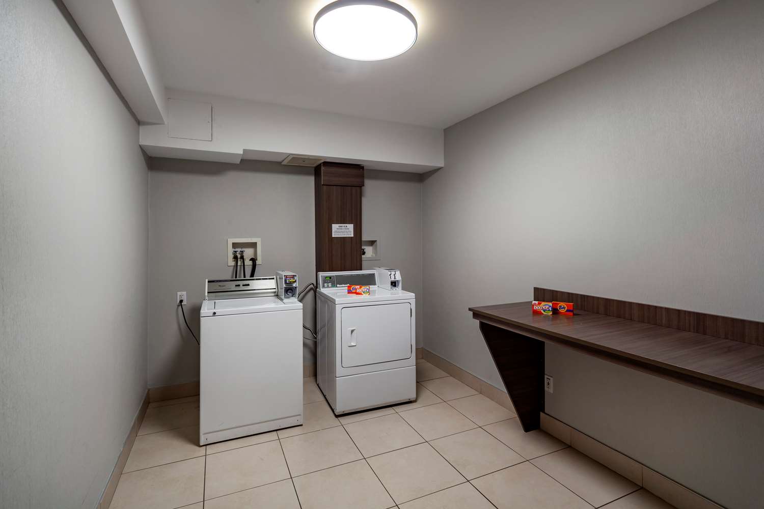 Best Western Plus West Edmonton 77/77