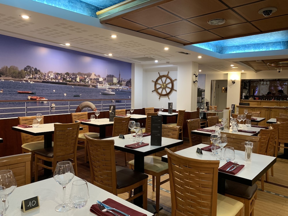 HOTEL CENTER BREST 42/48