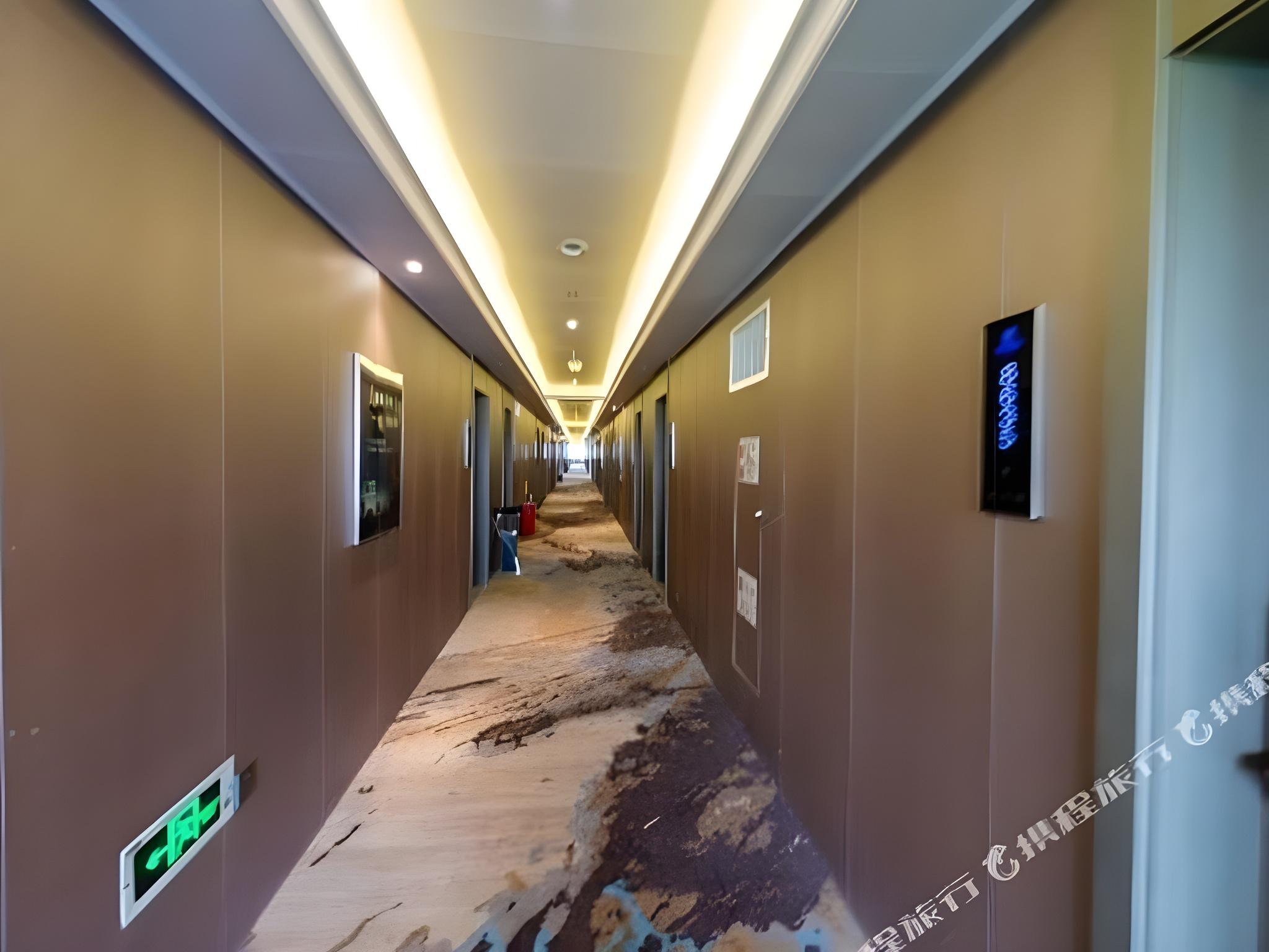VX Shangrao High-speed Railway Station Hotel in Shangrao