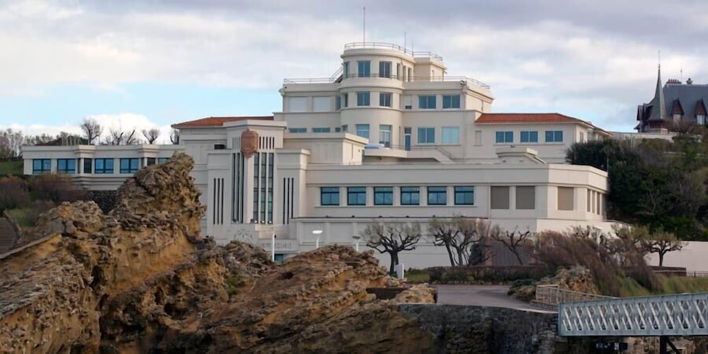 ALFRED HOTELS Port-Vieux 6/50