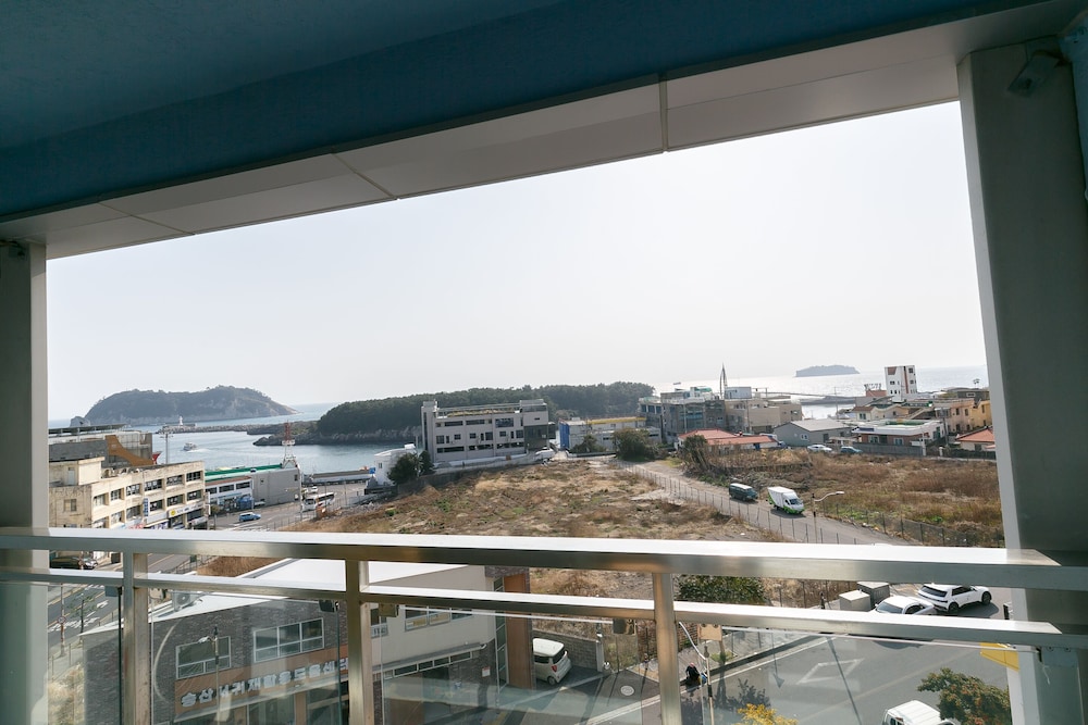 BK HOTEL JEJU 8/50