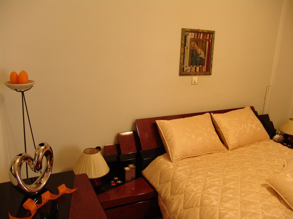 IGNATIA HOTEL 11/66