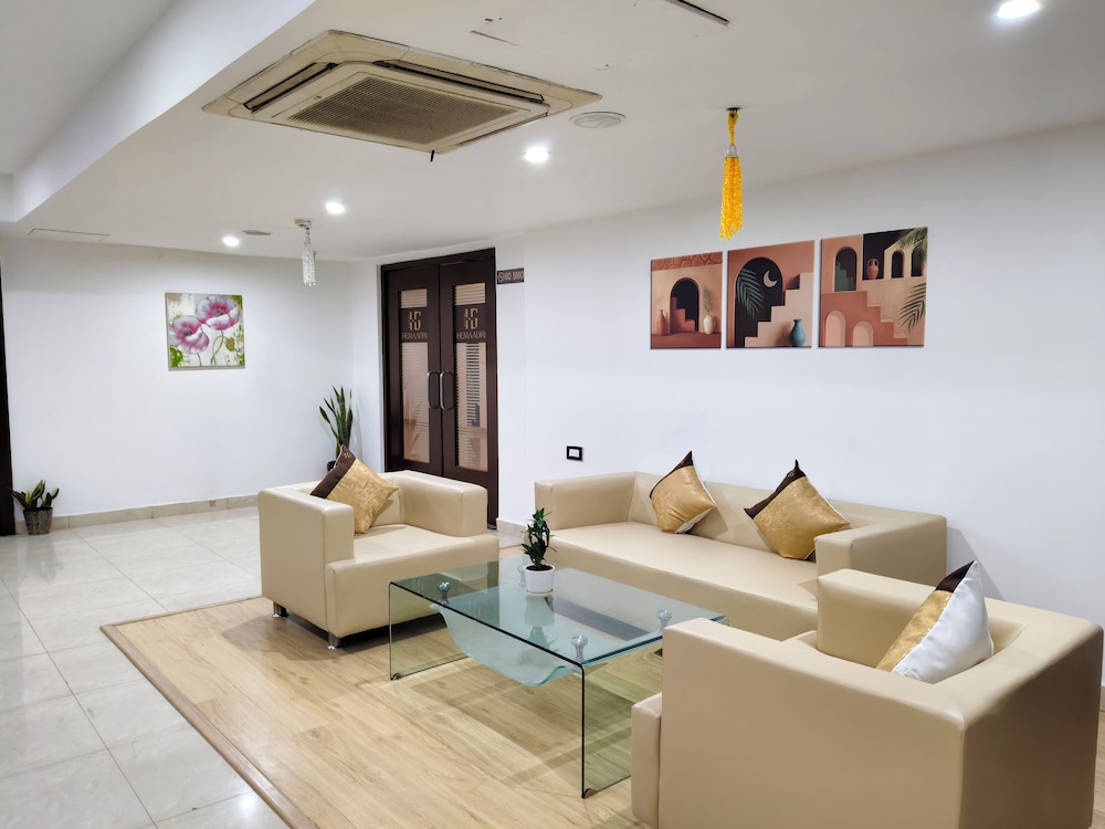 Hotel Hemaadri Grand 34/50