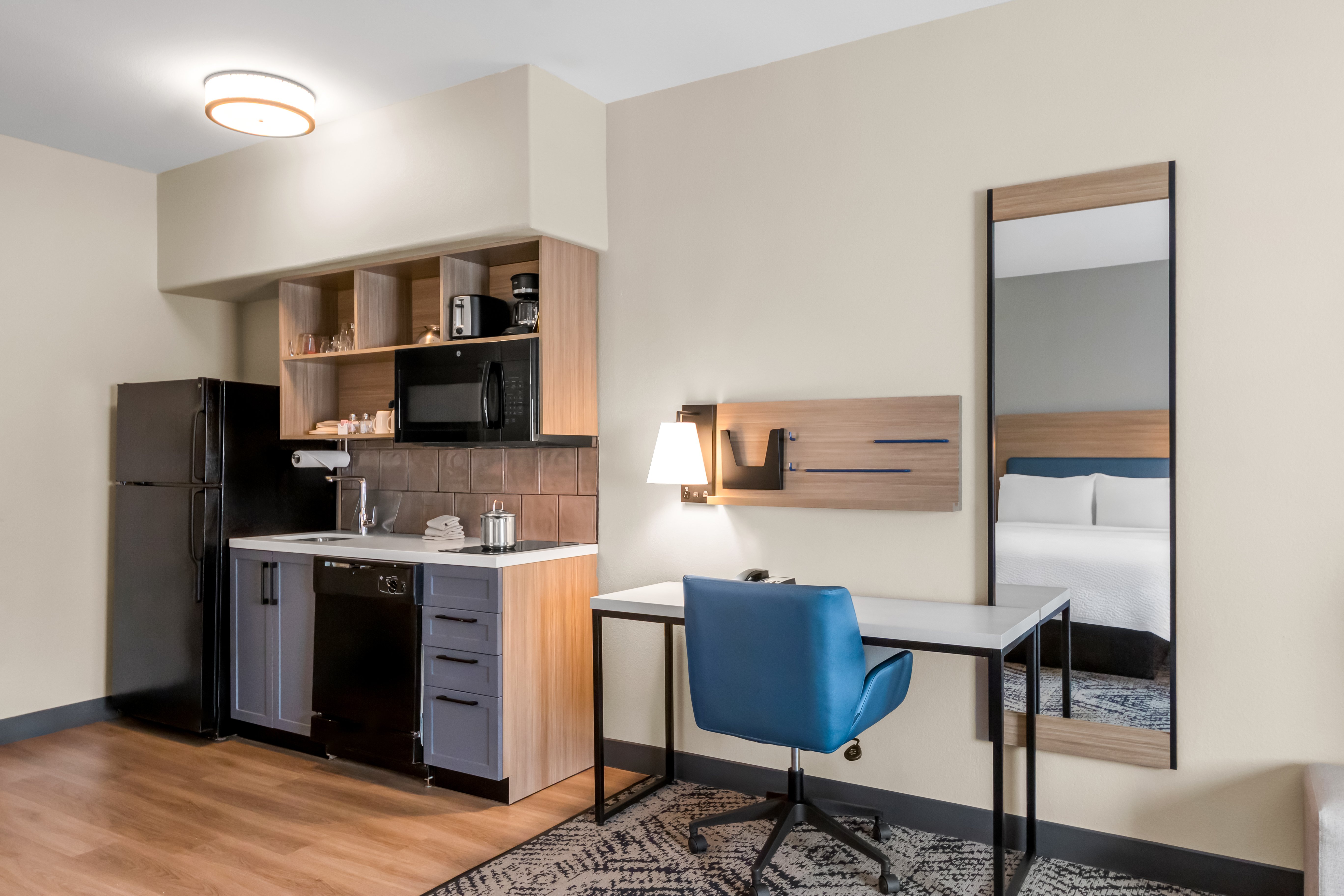 Candlewood Suites Victoria 47/66