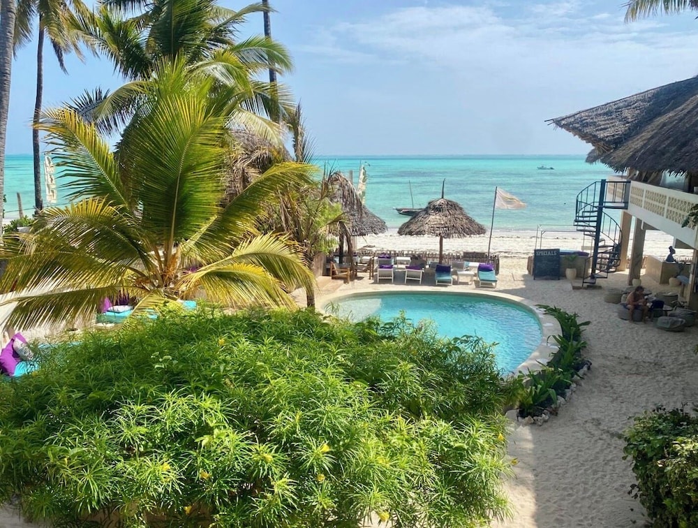 Blue Reef Sport And Fishing Lodge & Bungalows 40/49