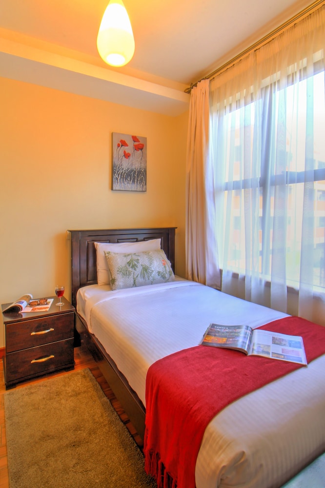 FEDHA RESIDENCES 18/60