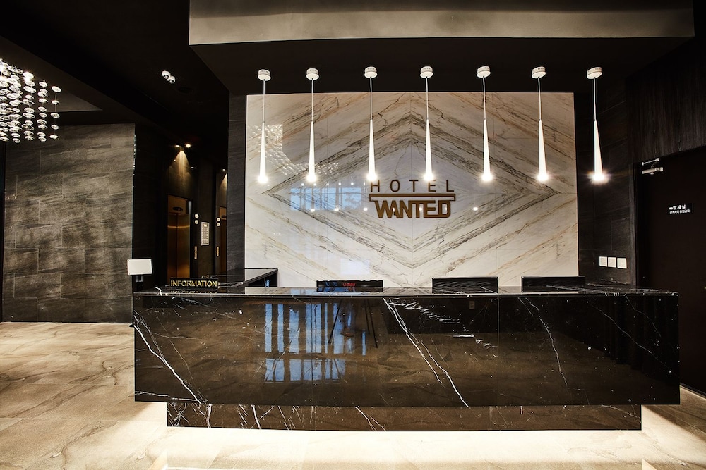 Hotel Wanted 6/70