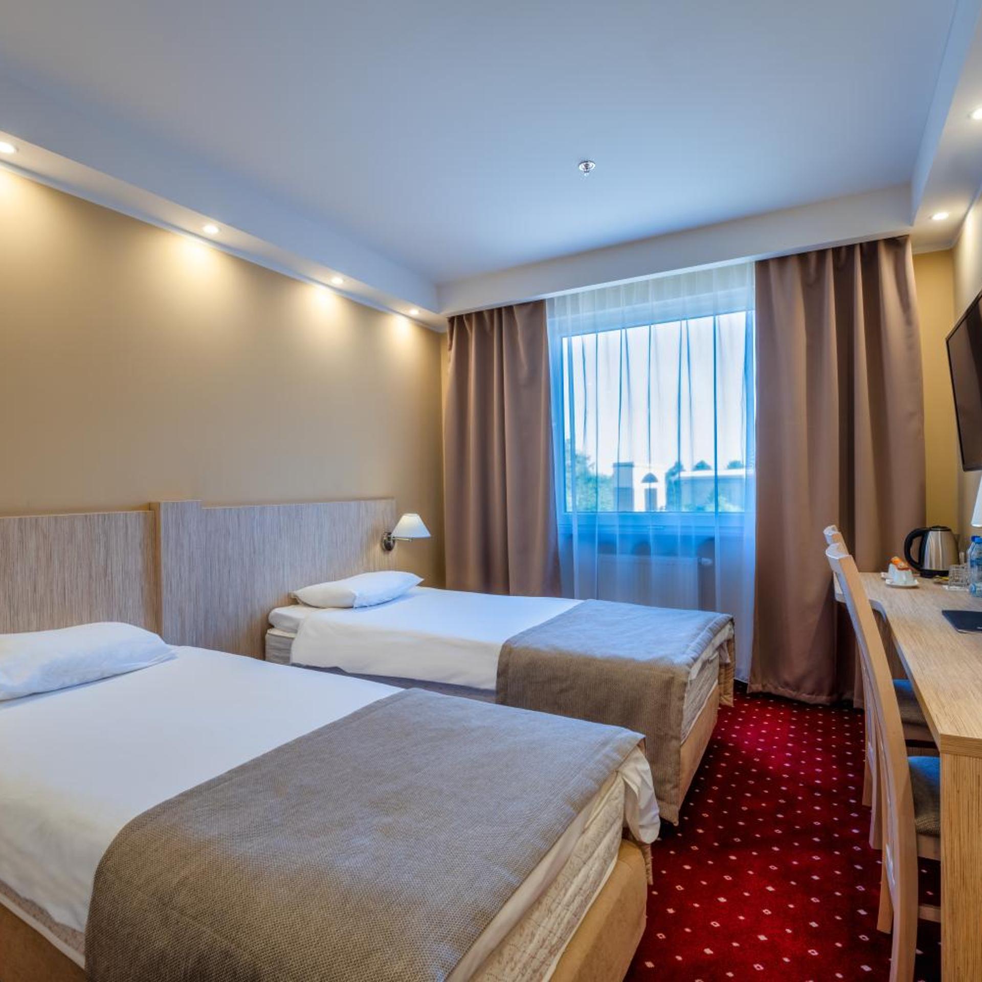 HOTEL 500 10/50