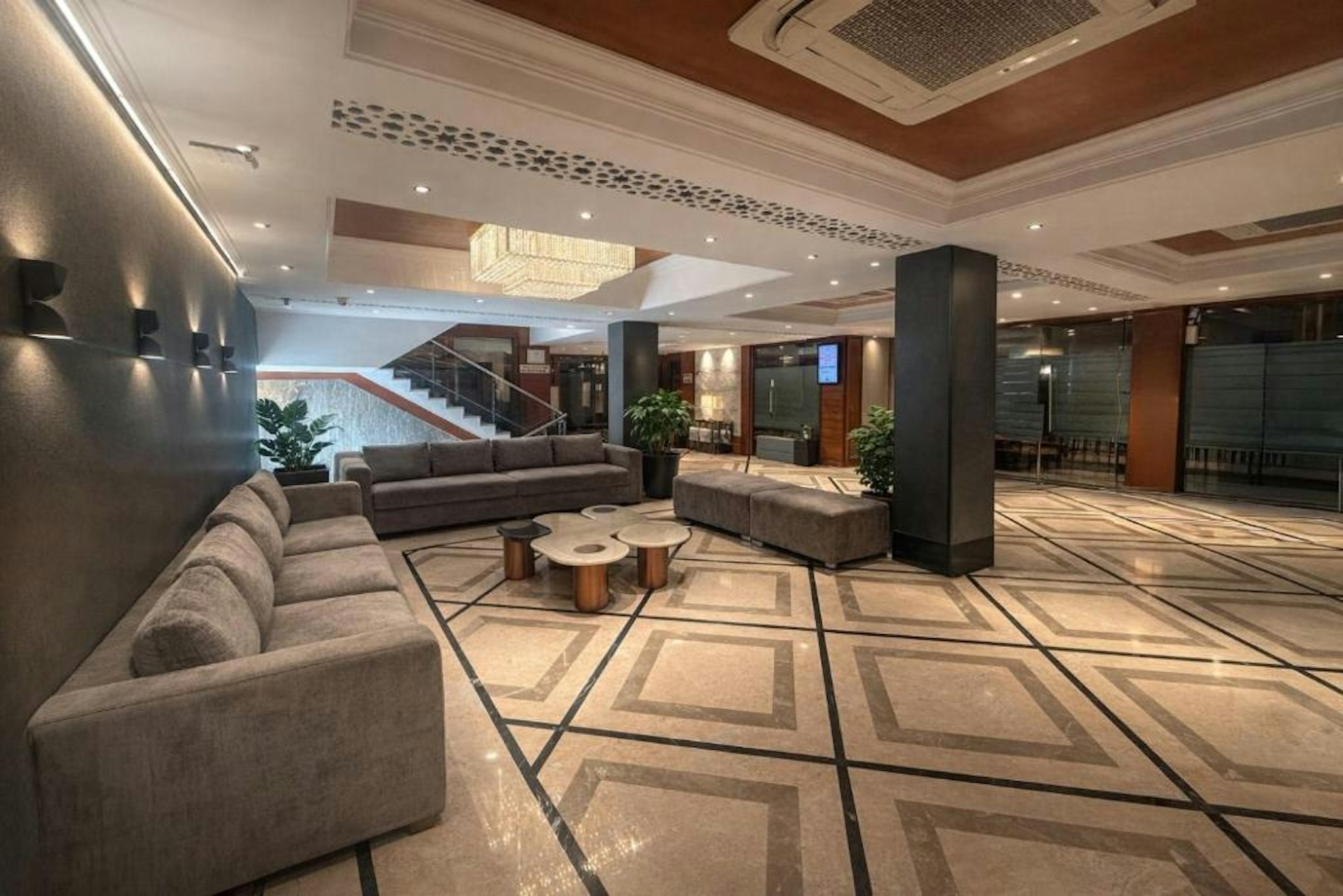 O2 OXYGEN HOTEL 3/12