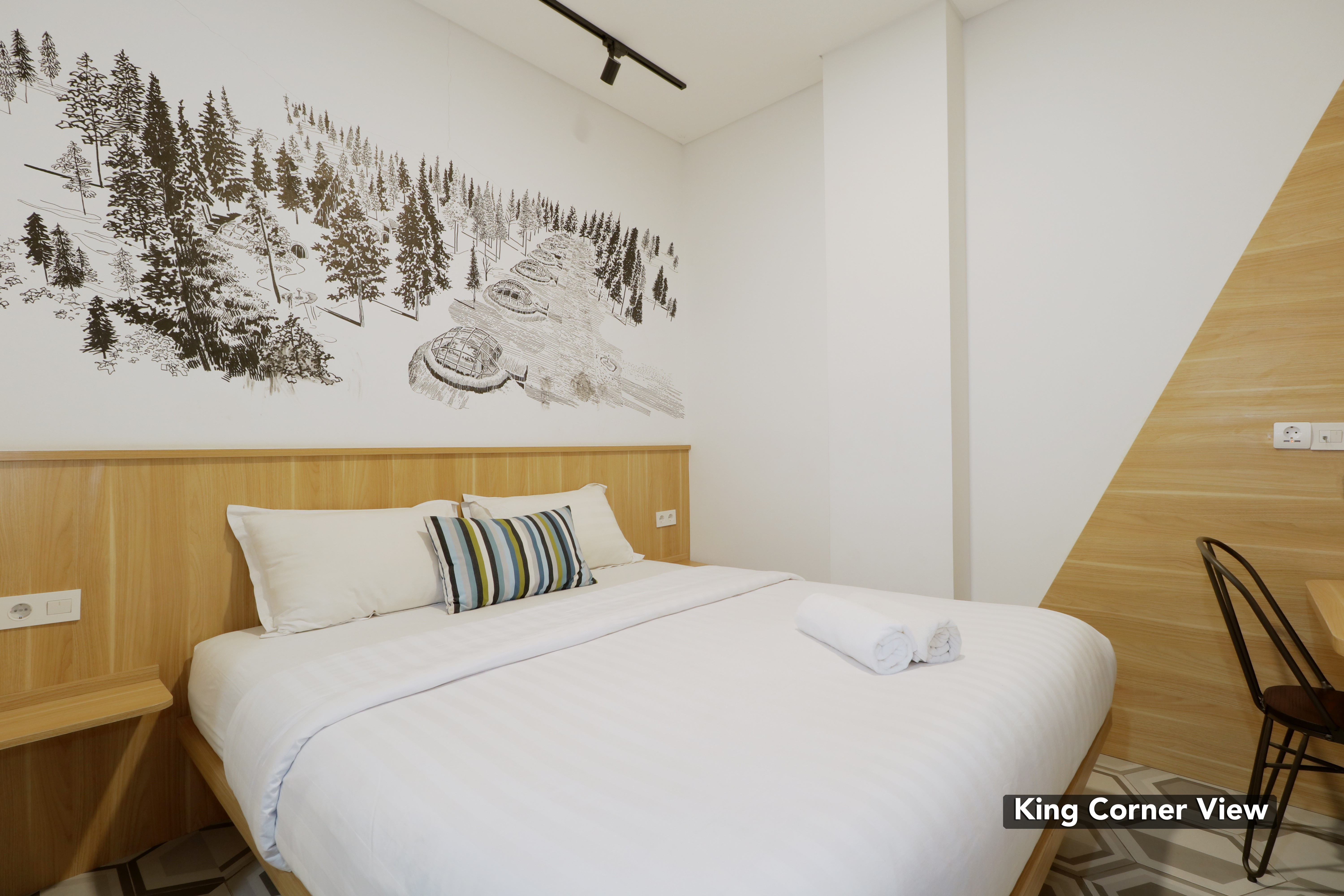Casa Living Senayan 7/53
