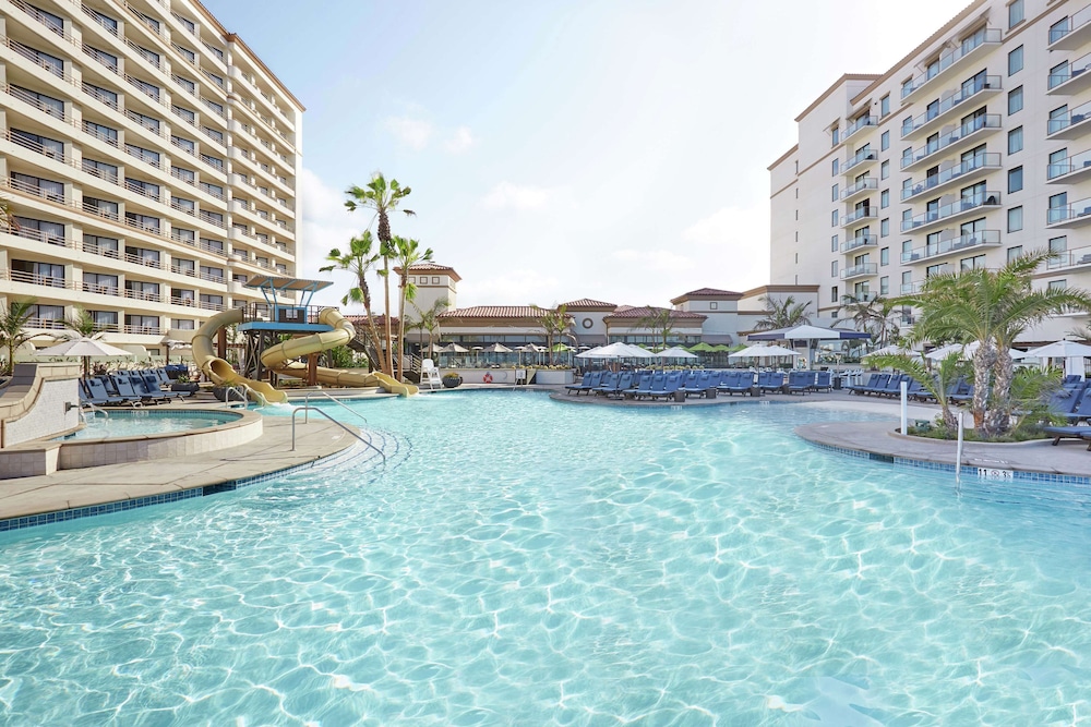 The Waterfront Beach Resort, a Hilton Hotel 1/77