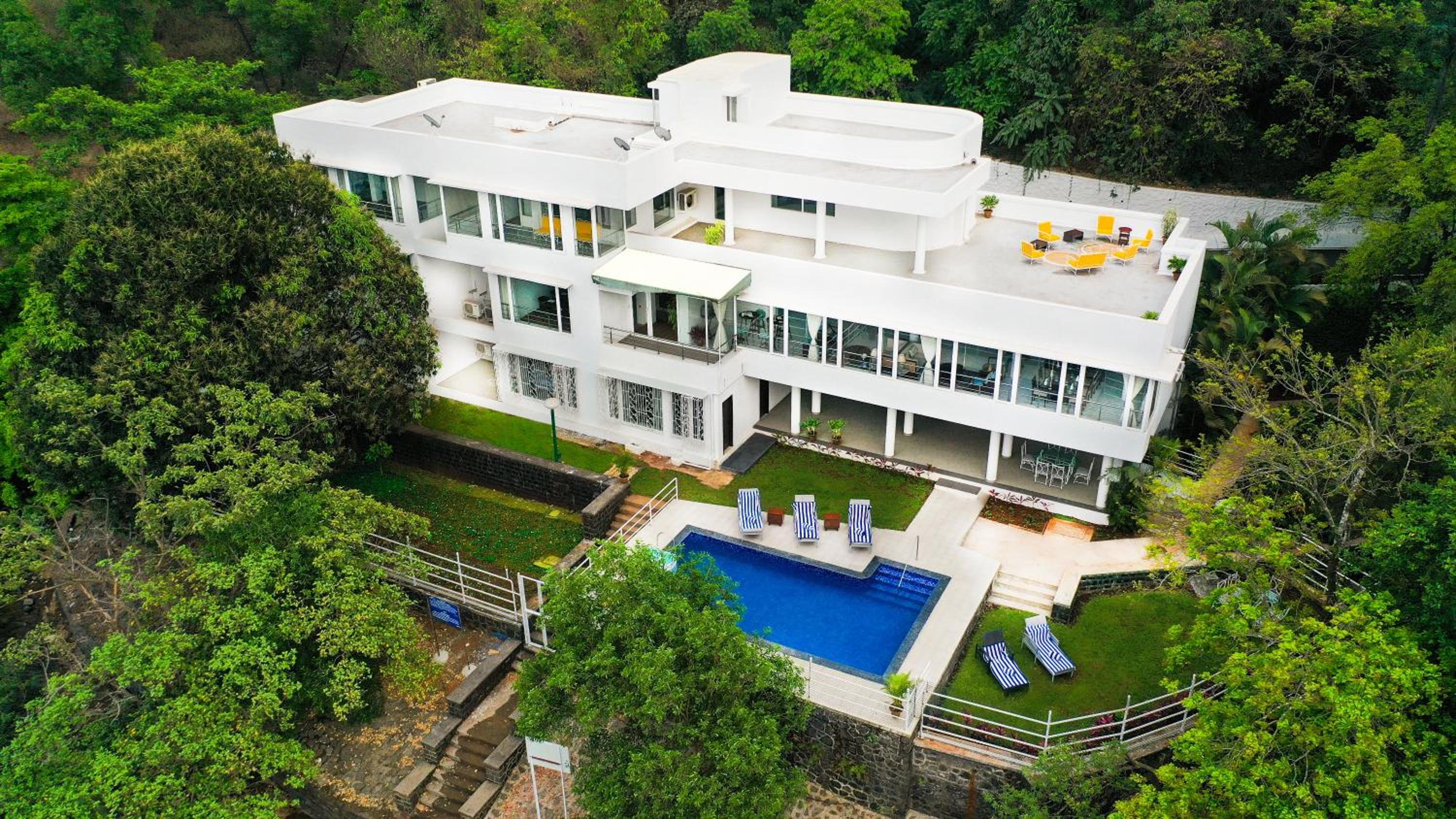 Ama Stays & Trails White House, Lonavala 1/32