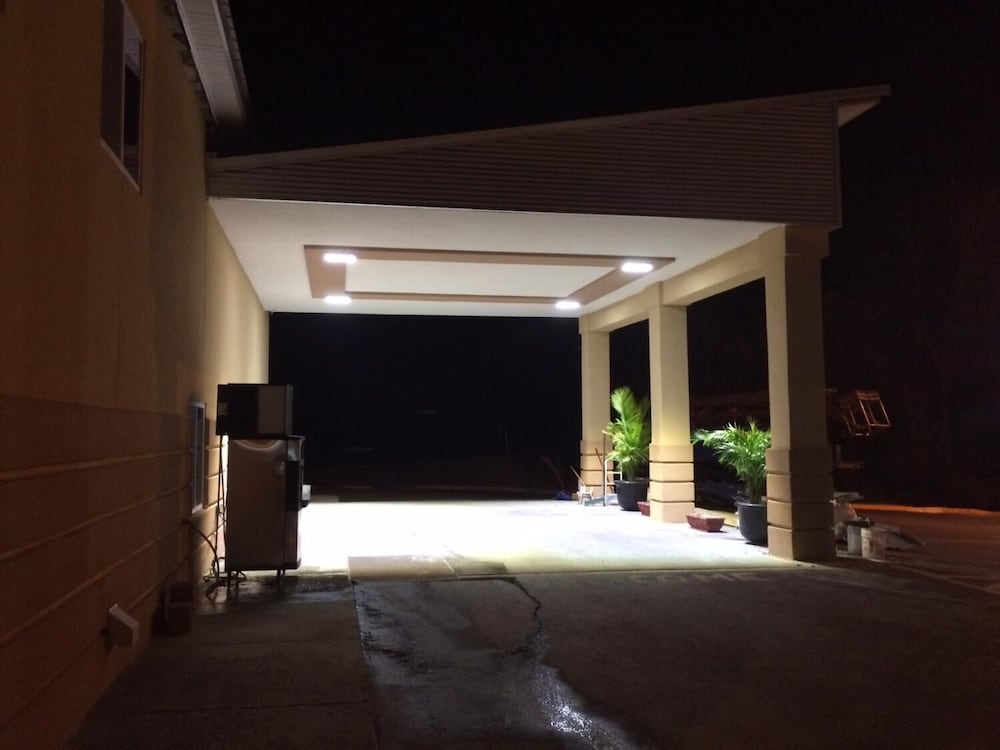 Lotus Inn and Suites 11/28