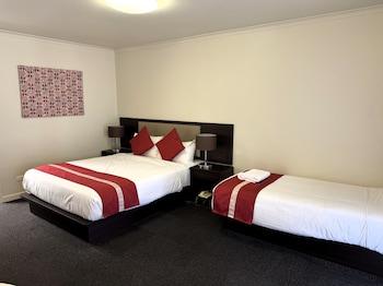 Superior, Twin Beds