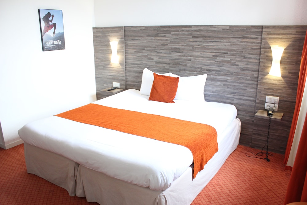 IBIS STYLES RENNES CENTRE GARE NORD 14/67