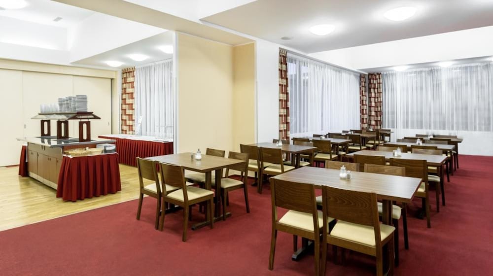 Hotel Globus 39/51