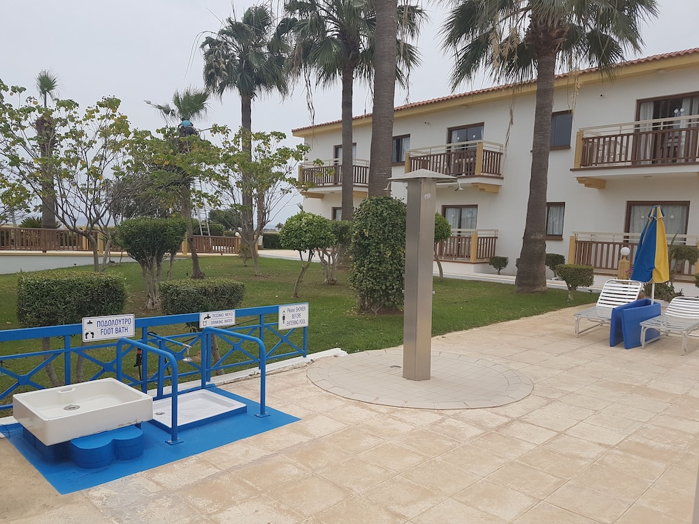 Cosmelenia Apartments 39/51