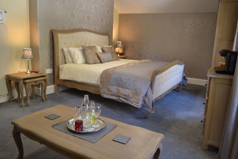 COED-Y-FRON GUEST HOUSE 20/30