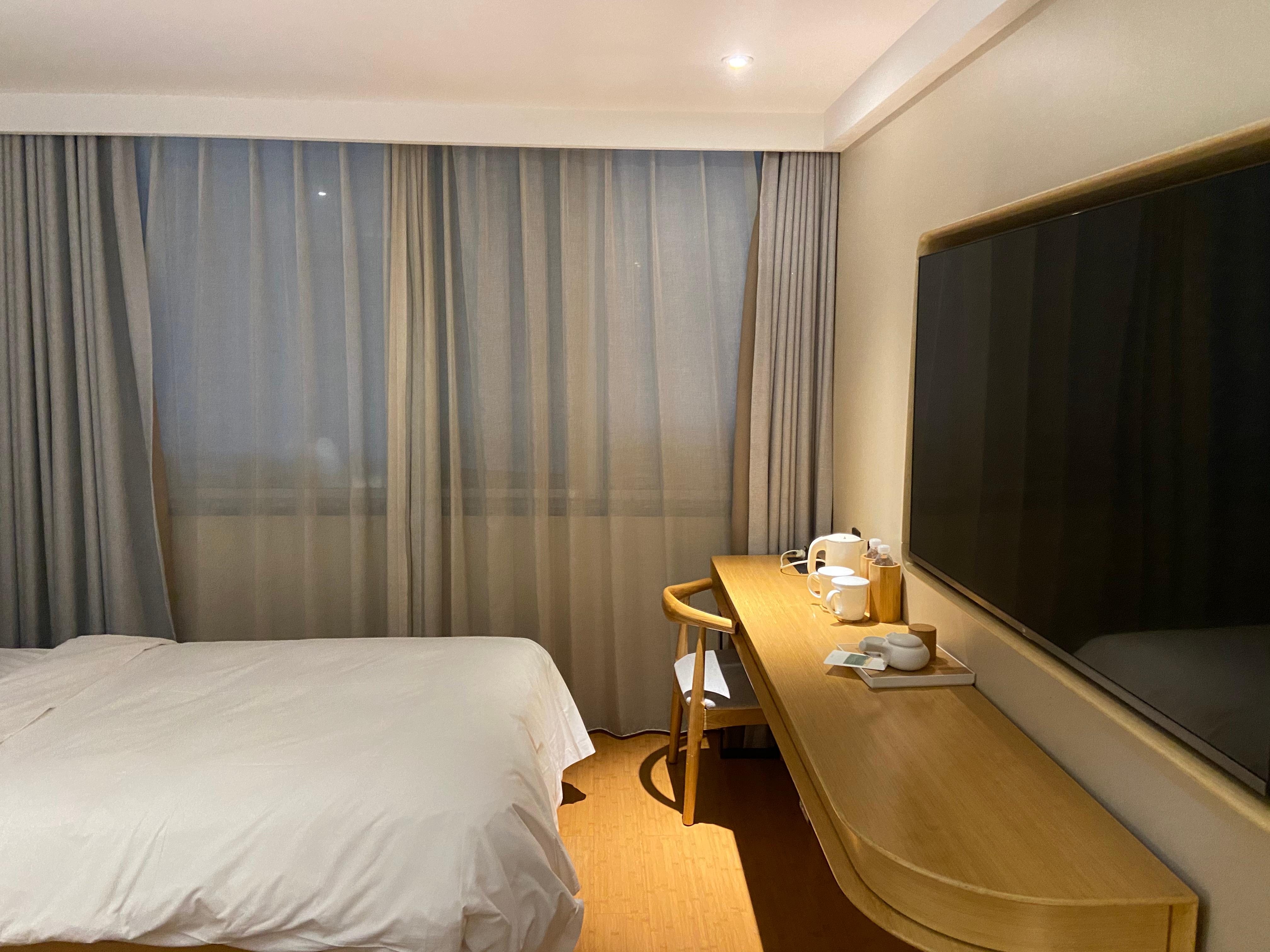 Ji Hotel Hangzhou West Lake Hubin Road 8/17