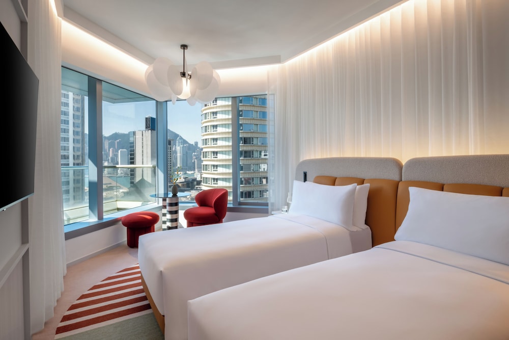 Mondrian Hong Kong 14/48