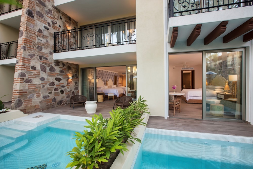 The Hacienda at Krystal Grand Puerto Vallarta 11/30