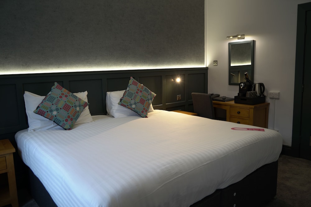 House, Twin Beds