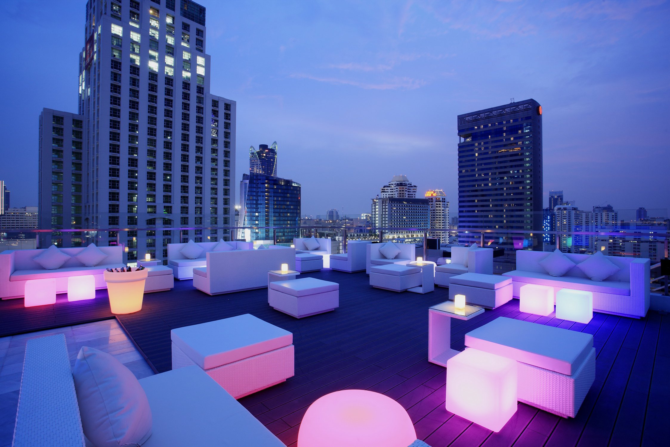 Centara Watergate Pavilion Hotel Bangkok 79/87