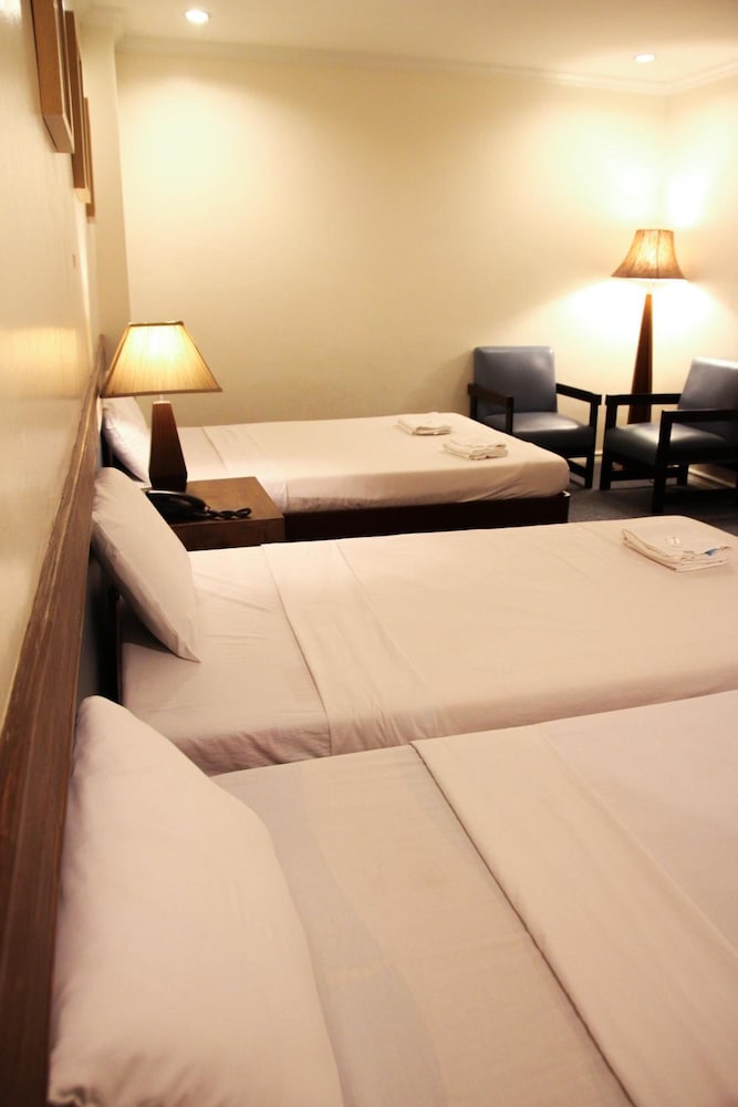 De Luxe Hotel 24/40