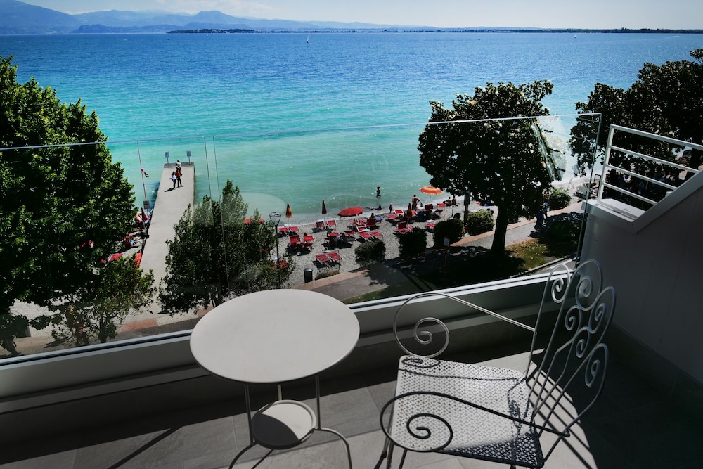 Hotel Riviera 31/35