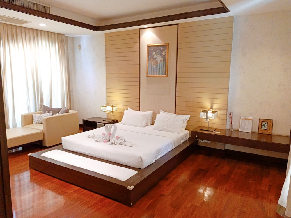 Royal Sammuk villas 9/50