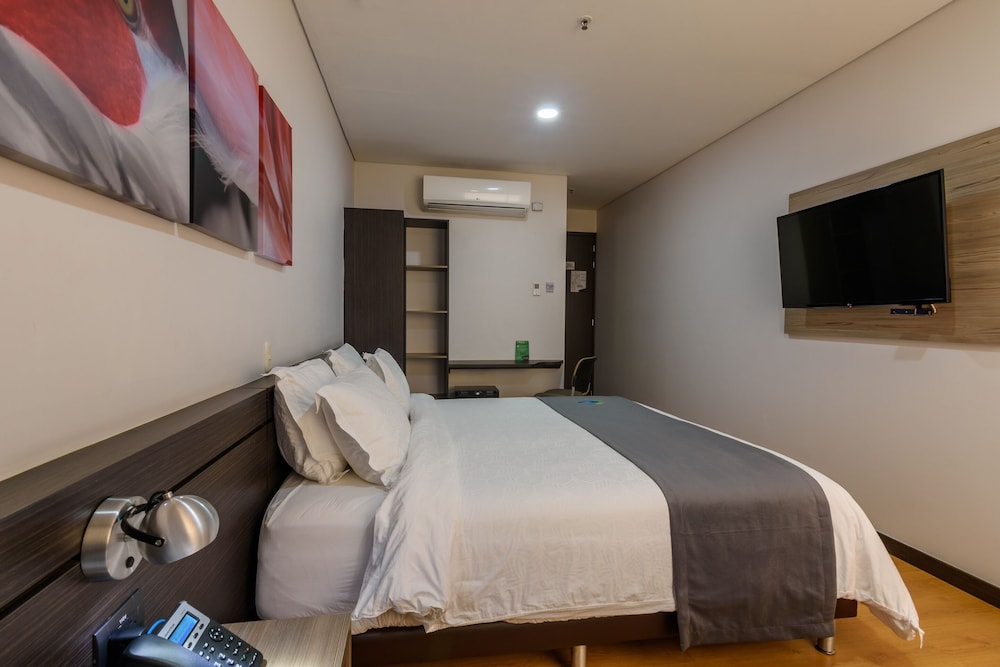 Vivre Hotel 35/60