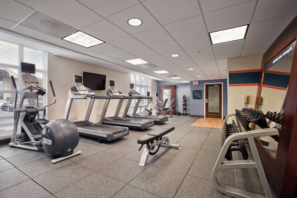 Hampton Inn Suites Providencew 28/42