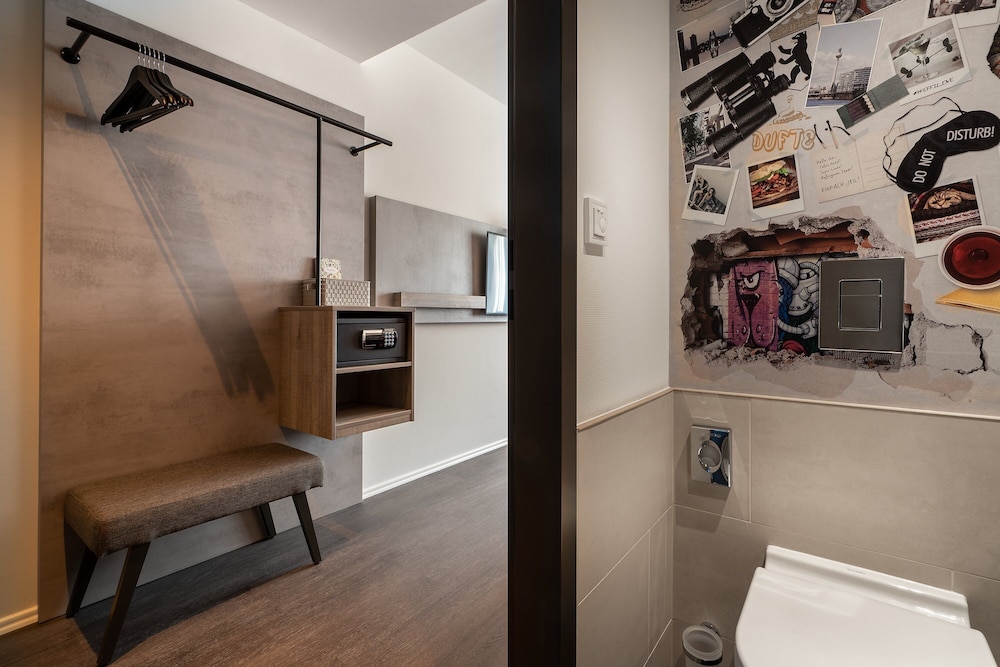 Holiday Inn - the niu, Hide Berlin Friedrichshain by IHG 30/58