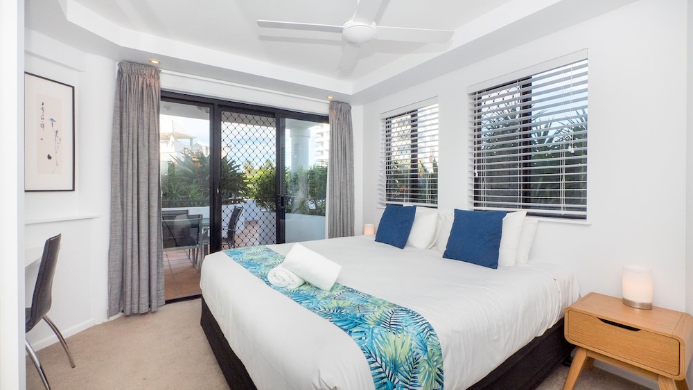 Aegean Mooloolaba 23/65